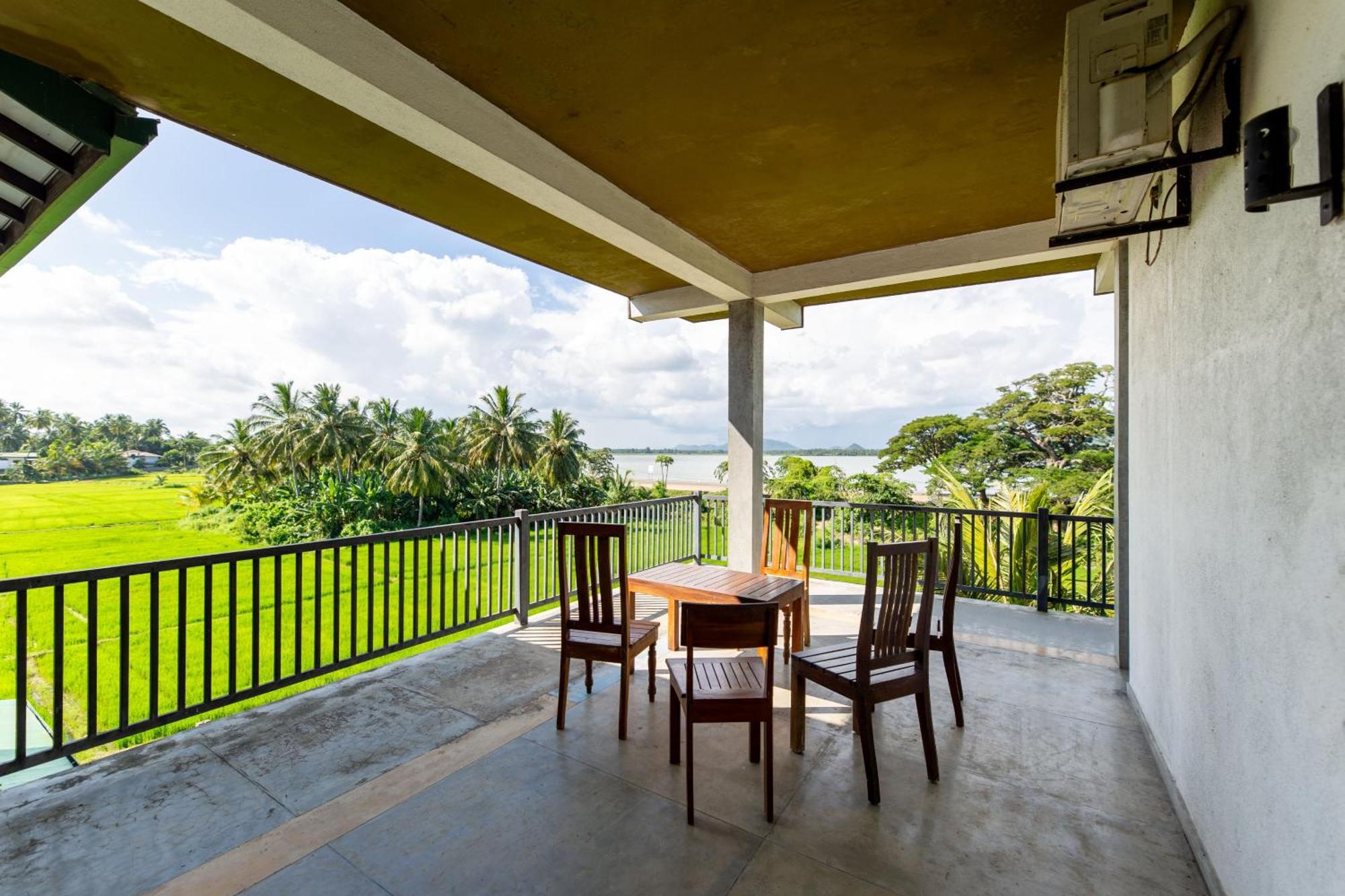 Serene Park Hotel By Ark Tissamaharama Exterior foto